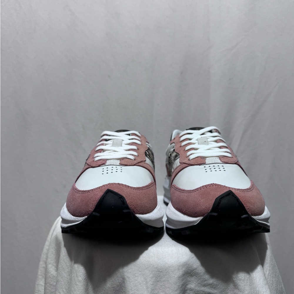 GREATS Stylish Pink and White Sneakers